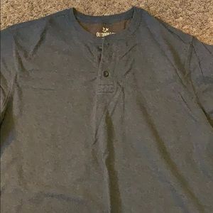 3 button long sleeve.